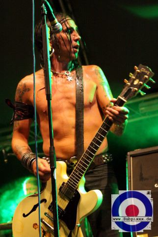 Backyard Babies (S) Mighty Sounds Festival - Tabur (CZ) - Blue Stage 19. Juli 2009 (2).JPG